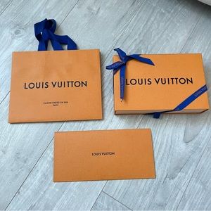 Louis Vuitton medium gift set box bag envelope ribbon